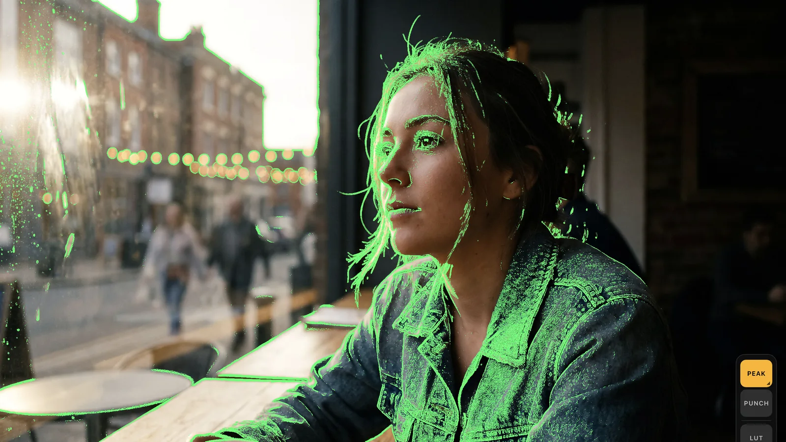 Un retrato en una cafetería: Peaking